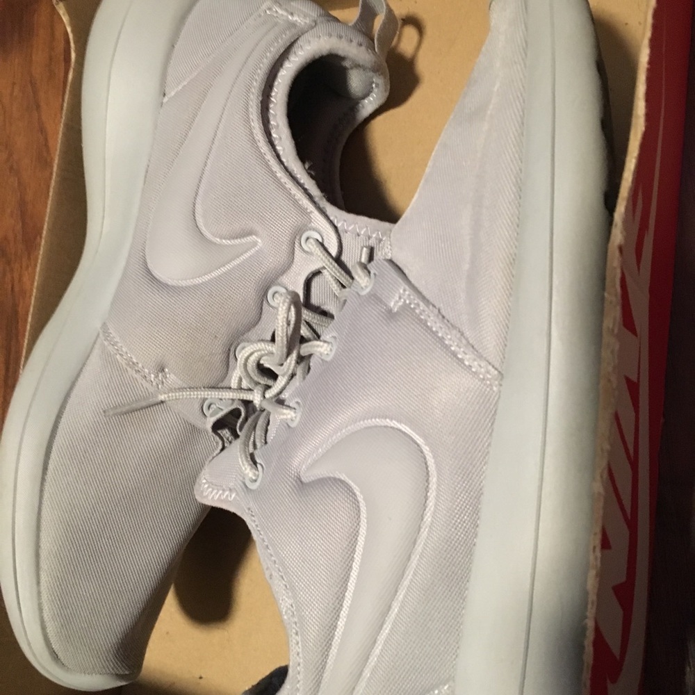 Nike grey Roshe 2.0